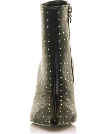 BOTINES MARIA MARE 63636 NEGROS CON TACHUELAS Y TACÓN FINO NEGRO