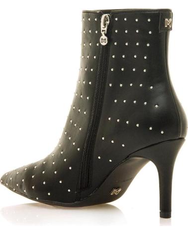 BOTINES MARIA MARE 63636 NEGROS CON TACHUELAS Y TACÓN FINO NEGRO