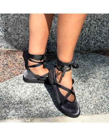 L&R SHOES SAMT-BALLERINAS GRAU MIT BÄNDERN MODELL CD-5 GRIS