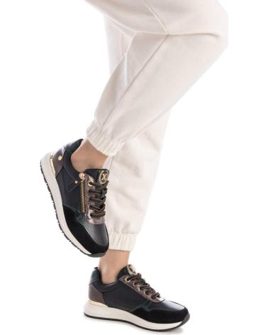 Startseite-XTI-DEPORTIVAS-144218-NEGRAS-DE-NEGRO