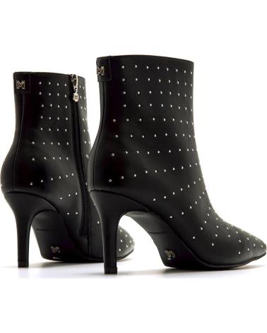BOTINES MARIA MARE 63636 NEGROS CON TACHUELAS Y TACÓN FINO NEGRO
