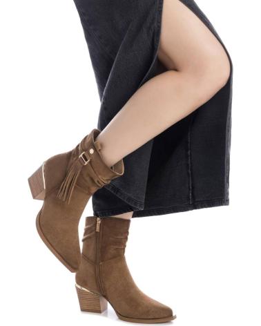 XTI 144461 CAMEL WILDLEDER-STIEFELETTEN MIT FRANSEN IM WESTERN-STIL MARRóN