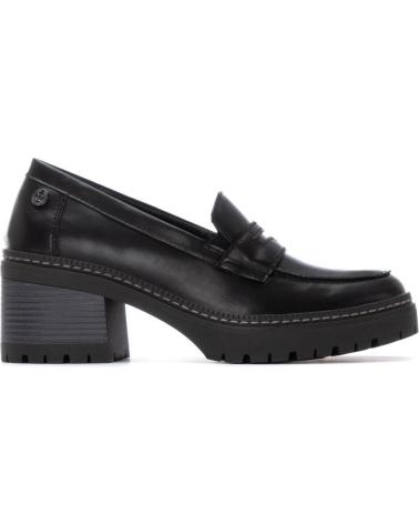 MOCASSINS XTI 144457 PRETOS COM SALTO E SOLA TRATORADA NEGRO