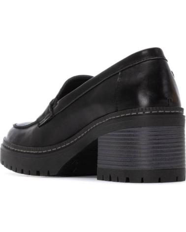 MOCASSINS XTI 144457 PRETOS COM SALTO E SOLA TRATORADA NEGRO