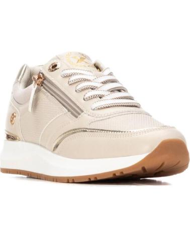 XTI 144183 ZAPATILLAS URBANAS BEIGE CON CREMALLERA DECORATIVA BEIGE
