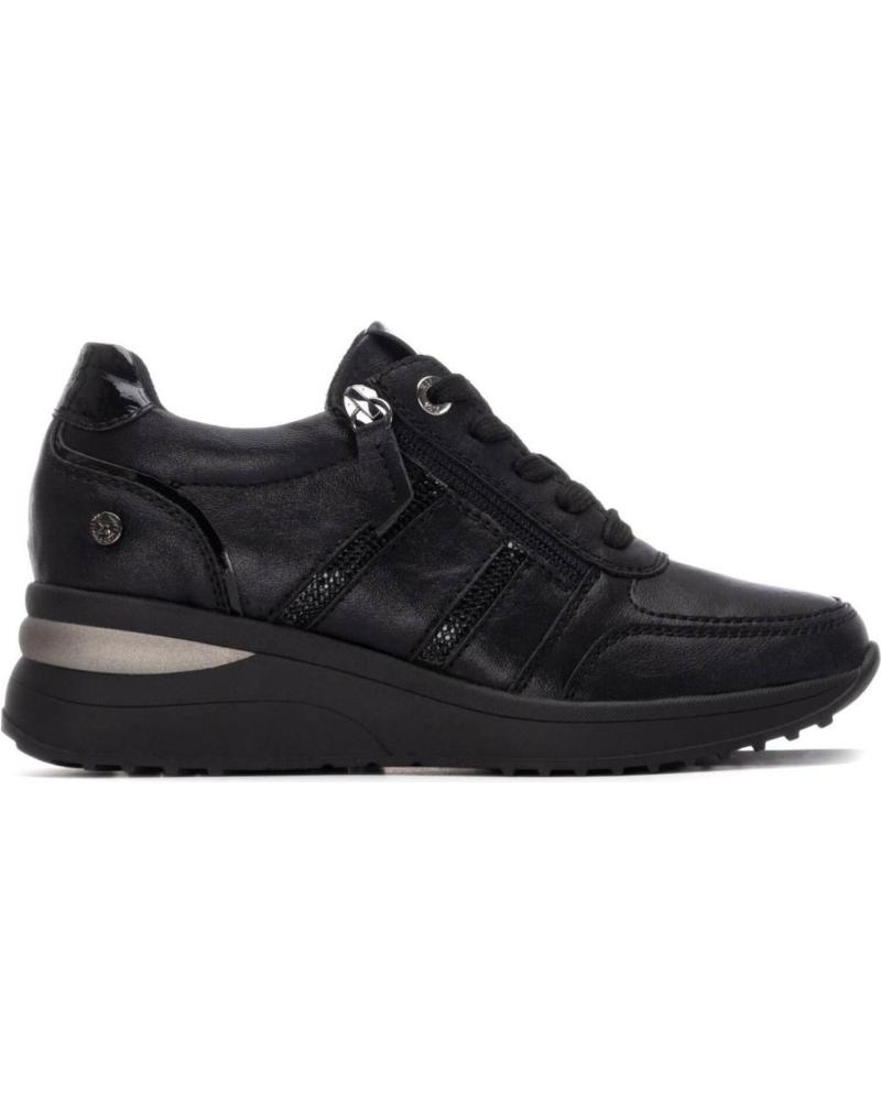 XTI 144407 SCHWARZE SNEAKER MIT ZIERREISSVERSCHLUSS UND METALLIC-DETAIL NEGRO