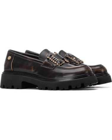 XTI 144429 MOCASSINS BRONZE COM SOLA TRATORADA E DETALHE METALIZADO BRONCE