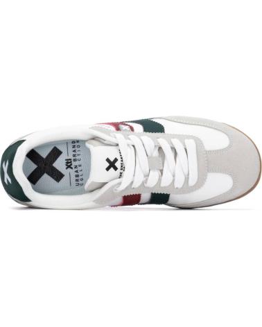 ZAPATILLAS XTI 144588 BLANCAS CON DETALLES BURDEOS Y VERDE OSCURO BLANCO