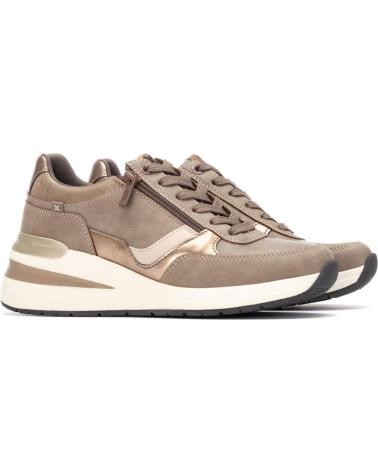 ZAPATILLAS CASUAL XTI 144628 COLOR TAUPE TAUPE