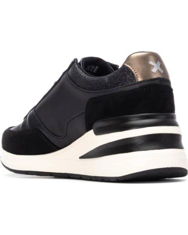 ZAPATILLAS CASUAL XTI 144628 COLOR NEGRO NEGRO