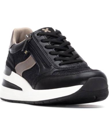 XTI 144629 BLACK SNEAKERS WITH METALLIC DETAILS NEGRO