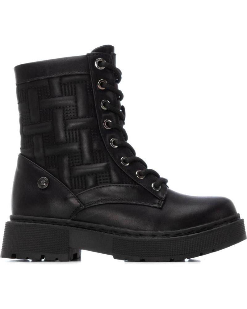 BOTINS XTI 151337 PRETOS COM ATACADORES E SOLA TRACK NEGRO