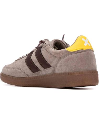 XTI BASKETS CASUAL 14416909 TAUPE AVEC RAYURES MARRON ET DÉTAIL JAUNE MARRóN