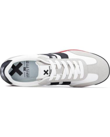 SAPATILHAS CASUAIS XTI 144583 GELO COM DETALHES EM CONTRASTE HIELO