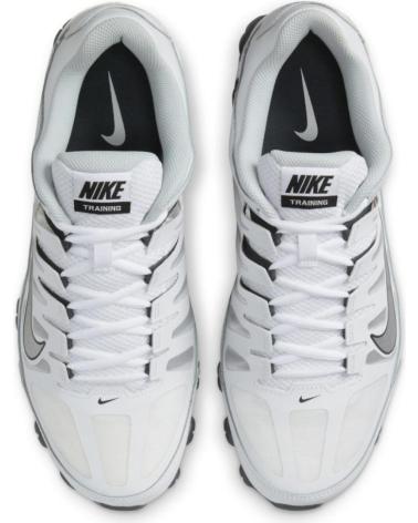 NIKE REAX 8 TR MESH – SPORTLICHE FREIZEITSCHUHE VARIOS COLORES