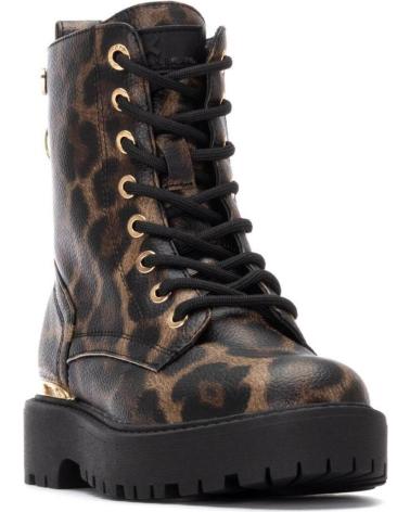 BOTA MILITAR XTI 151343 ESTAMPADO LEOPARDO CAMEL COM ATACADORES E ZÍPER 36559 CAMEL