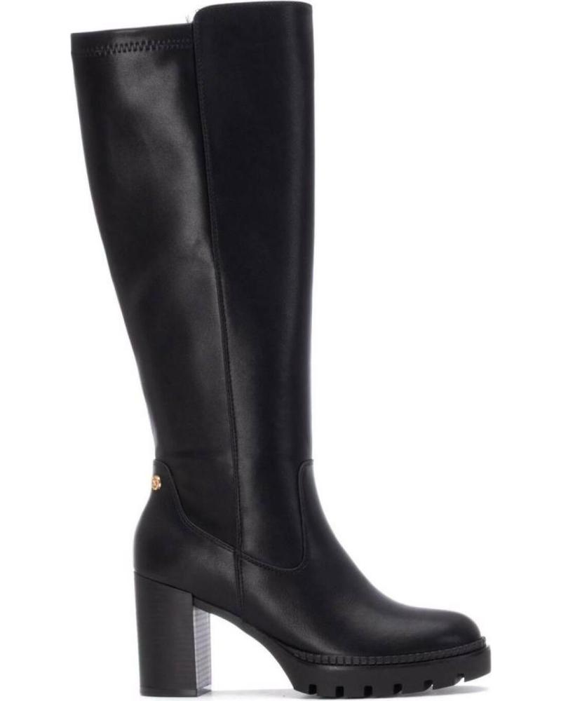 BOTAS ALTAS XTI 144524 PRETAS COM SALTO BLOCO E SOLA TRACK NEGRO