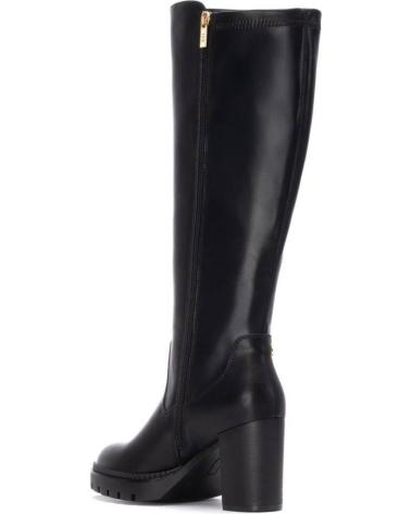 BOTAS ALTAS XTI 144524 PRETAS COM SALTO BLOCO E SOLA TRACK NEGRO