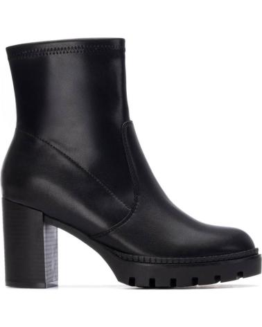 BOTIM XTI 144525 PRETO COM PLATAFORMA E SALTO BLOCO NEGRO