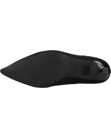 BOTTINES MENBUR MODÈLE 258210A01M NOIRES À TALON KITTEN ET BOUT POINTU BLACK