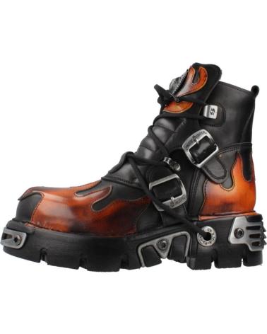 BOTINES NEW ROCK ANKLE NEGROS CON LLAMAS Y HEBILLAS NEGRFGO