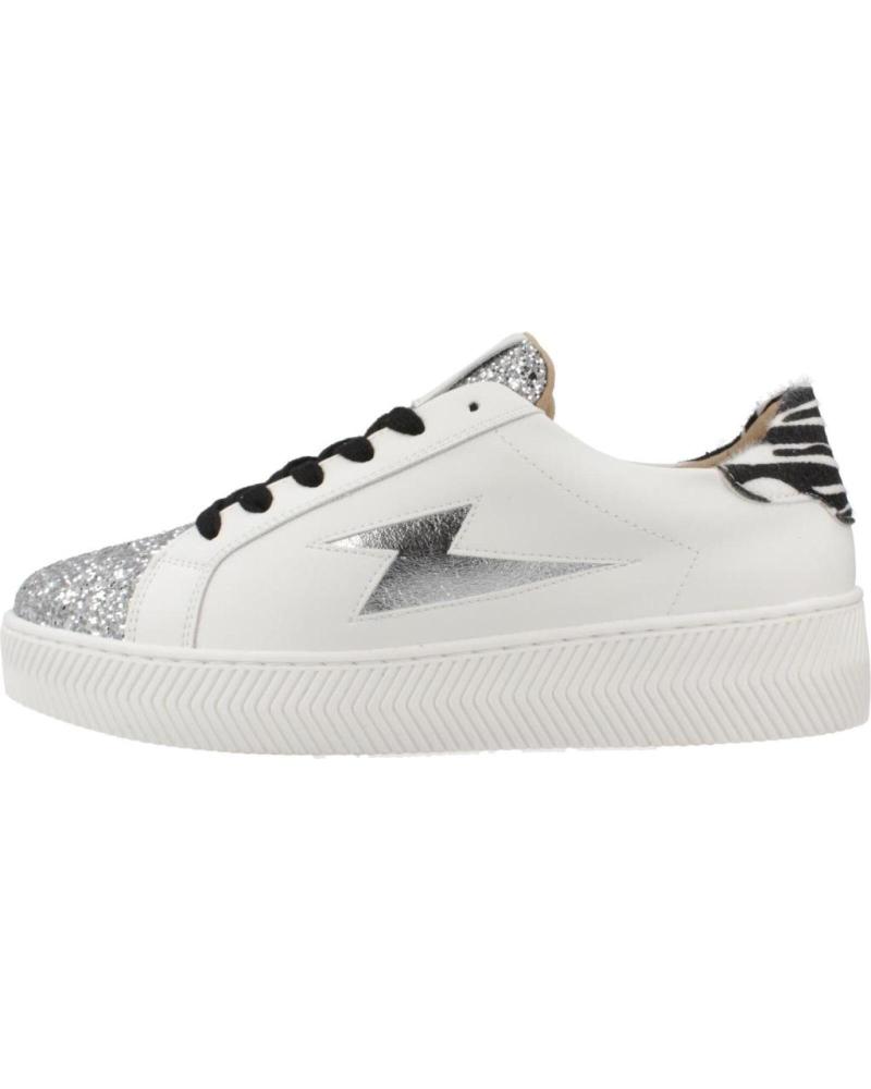 VANESSA WU ELLEN SNEAKER WEISS SILBER MIT GLITZER-DETAILS UND SEITENBLITZ ARGENT