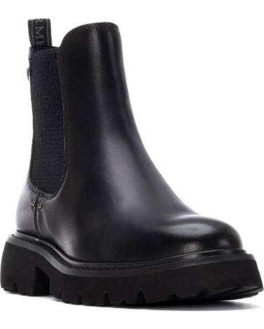 BOTÍN CHELSEA CARMELA 162546 NEGRO CON SUELA TRACK NEGRO