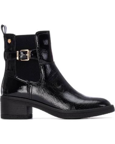 BOTA CHELSEA DE PIEL CARMELA 162579 NEGRO CON HEBILLA DECORATIVA NEGRO