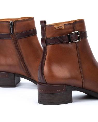 BOTINES PIKOLINOS 8622 DE PIEL EN COLOR CUERO CUERO