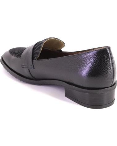 DUIT 1050 BLACK LEATHER LOAFERS WITH FRONT DETAIL NEGRO