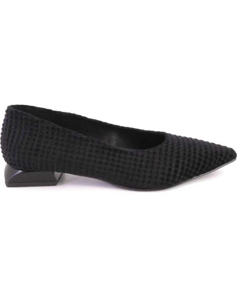 DANIELA VEGA 2654 BLACK KNITTED FLAT SHOE NEGRO