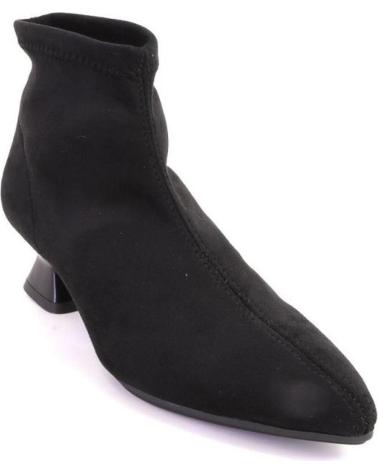DANIELA VEGA 2477 BLACK ANKLE BOOTS NEGRO