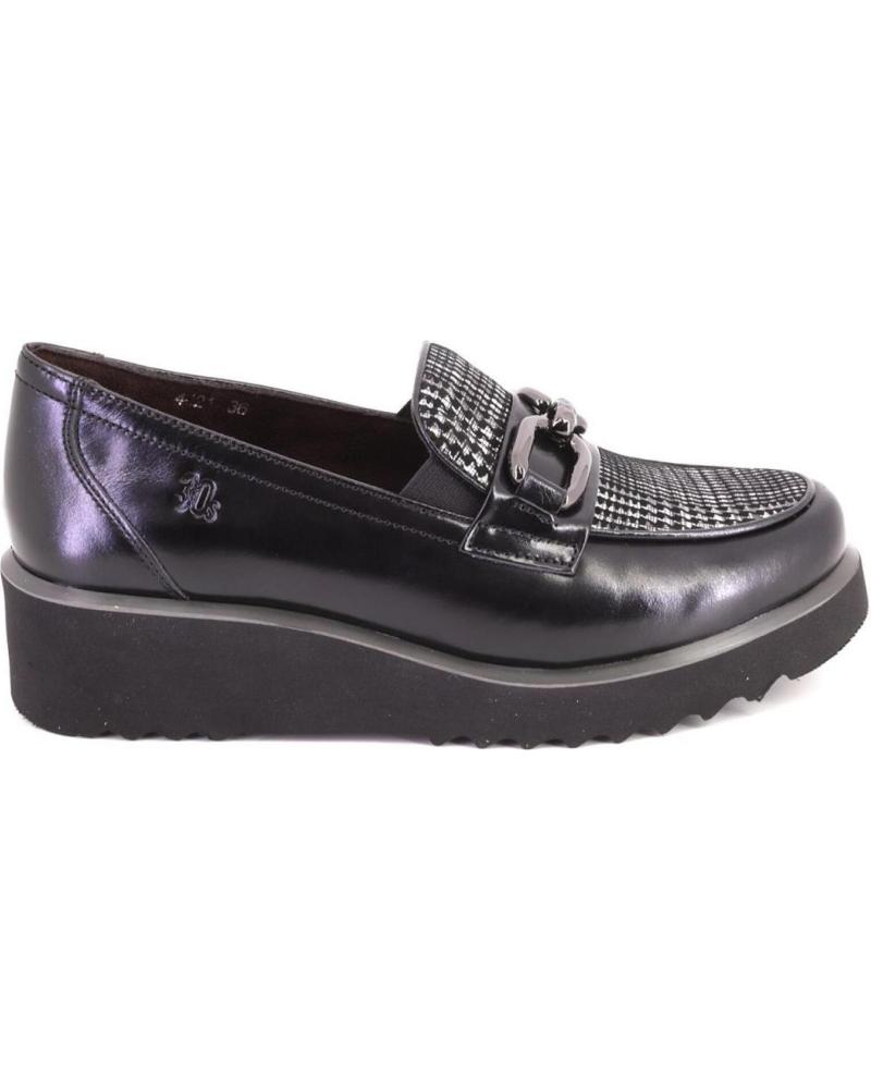 TREINTAS 4421 BLACK LEATHER LOAFERS WITH FRONT DETAIL NEGRO