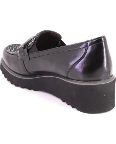TREINTAS 4421 BLACK LEATHER LOAFERS WITH FRONT DETAIL NEGRO