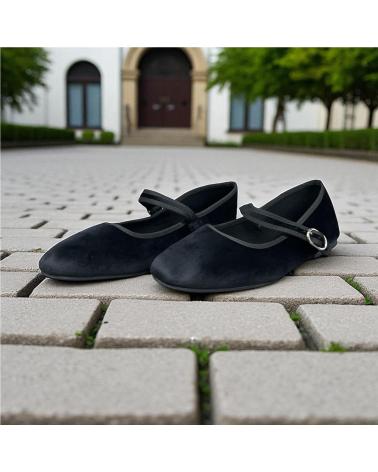 CALZADOMANIA MERCEDITAS PLANAS DE SERRAJE NEGRAS CON HEBILLA NEGRO