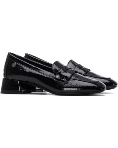 XTI 144243 BLACK PATENT LEATHER LOAFERS WITH BLOCK HEEL NEGRO