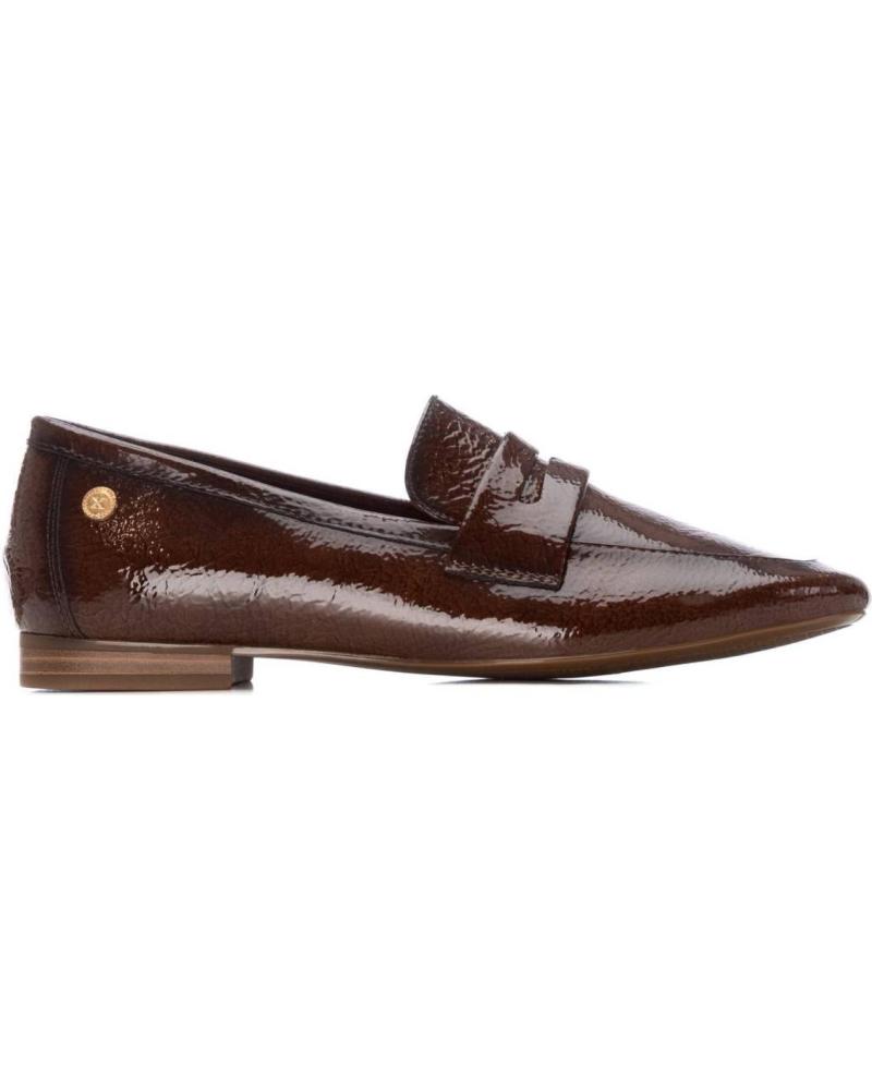 MOCASSINS XTI 144244 CAMEL BICO FINO EFEITO VERNIZ CAMEL