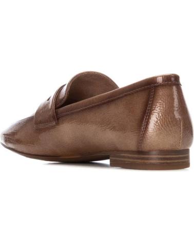 XTI 144244 BEIGE POINTED TOE LOAFERS WITH PATENT LEATHER EFFECT BEIGE