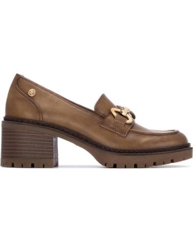XTI 144274 MOCASSIM TAUPE COM SALTO E DETALHE DE CORRENTE TAUPE