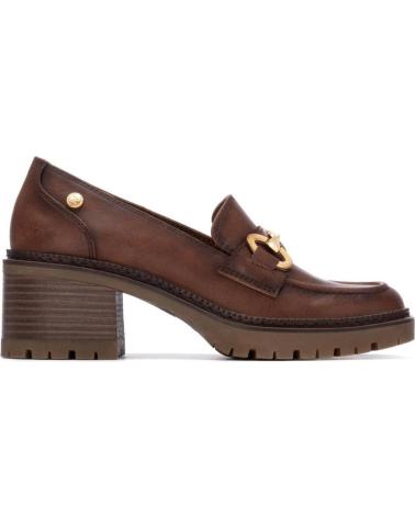 XTI 144274 MOCASSIM CAMEL COM SALTO E DETALHE DE CORRENTE CAMEL