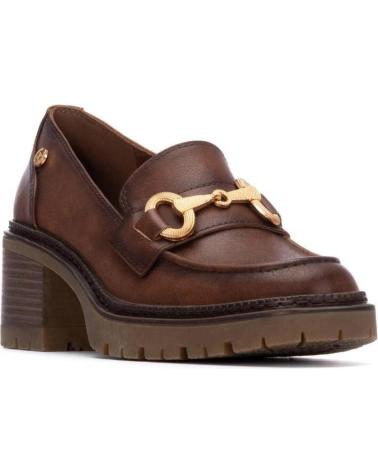 XTI 144274 MOCASSIM CAMEL COM SALTO E DETALHE DE CORRENTE CAMEL