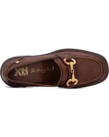 XTI 144274 MOCASSIM CAMEL COM SALTO E DETALHE DE CORRENTE CAMEL