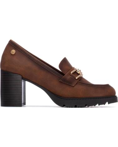 MOCASSIM XTI 144302 CAMEL COM PLATAFORMA E CORRENTE DOURADA CAMEL