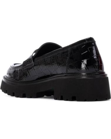 XTI 144425 BLACK PATENT LOAFERS WITH TRACK SOLE NEGRO