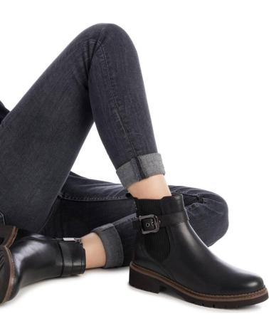 CARMELA 162491 BLACK - CHELSEA BOOT BUCKLE AND TRACK SOLE NEGRO