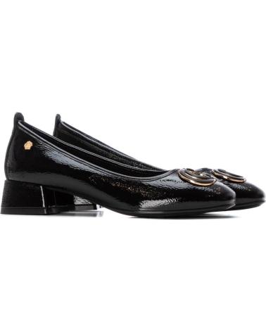 SCARPA TACCO BASSO CARMELA 162540 VERNICE NERA CON ORNAMENTO METALLICO NEGRO