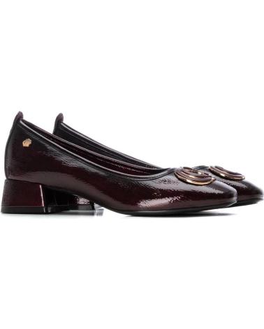 CARMELA 162540 BURGUNDY LOW HEEL PUMPS BURDEOS