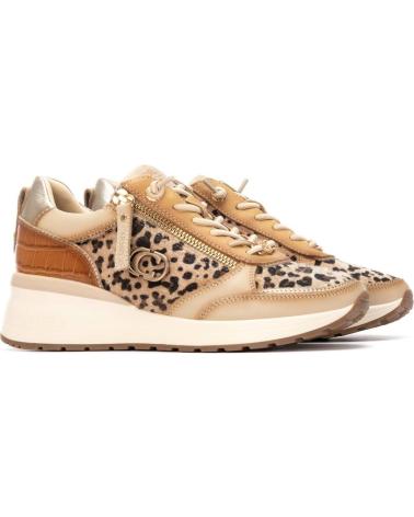 ZAPATILLAS CARMELA 162653 BEIGE CON ANIMAL PRINT Y CREMALLERA LATERAL BEIGE