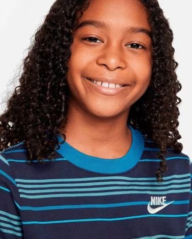 CAMISETA NIKE DE MANGA LARGA A RAYAS PARA NIÑOS AZUL