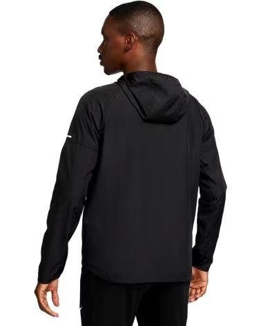NIKE JAQUETA DE CORRIDA MILER REPEL NEGRO